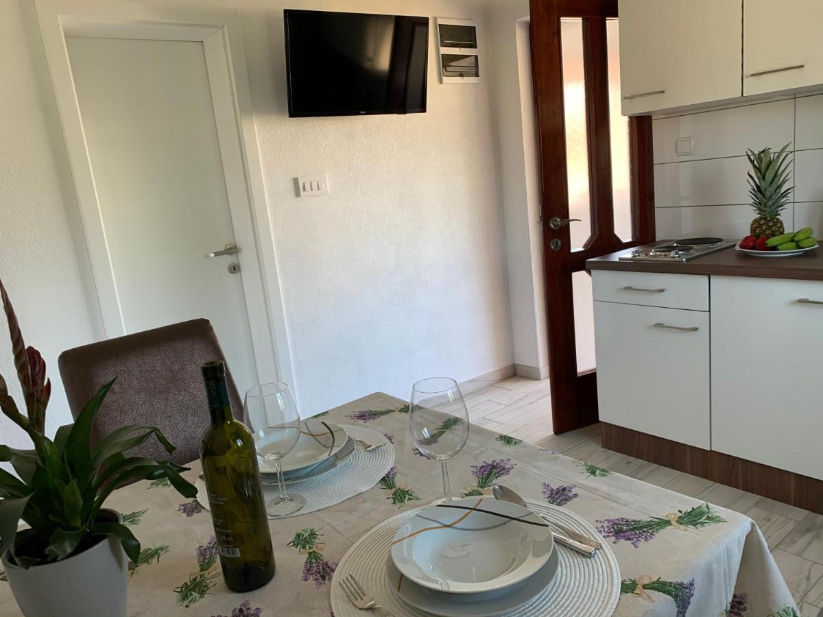 Apartments Fortuna Biograd Na Moru Exterior foto