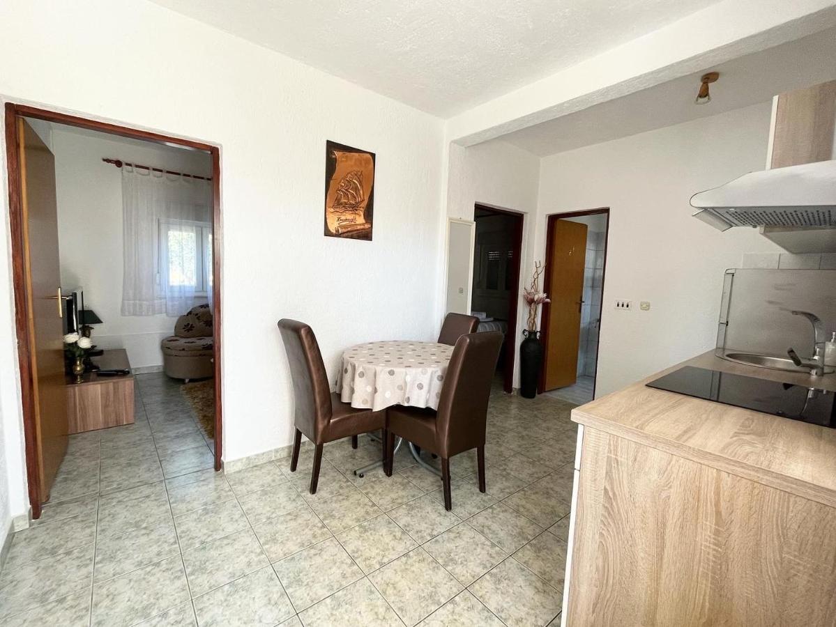 Apartments Fortuna Biograd Na Moru Exterior foto