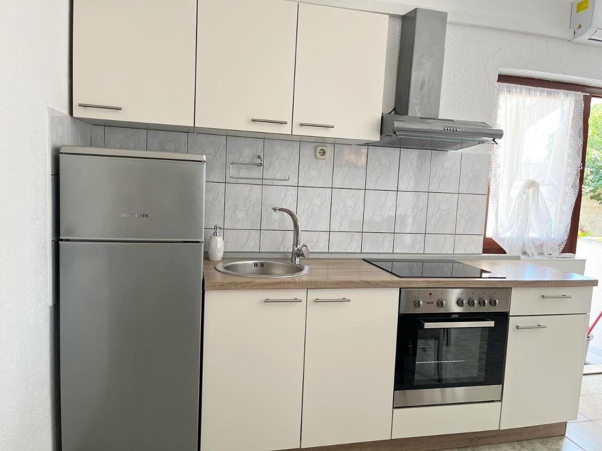 Apartments Fortuna Biograd Na Moru Exterior foto
