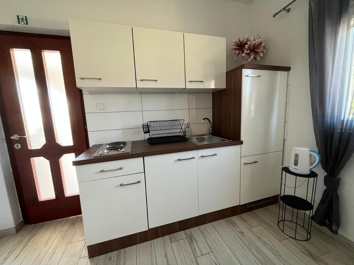 Apartments Fortuna Biograd Na Moru Exterior foto