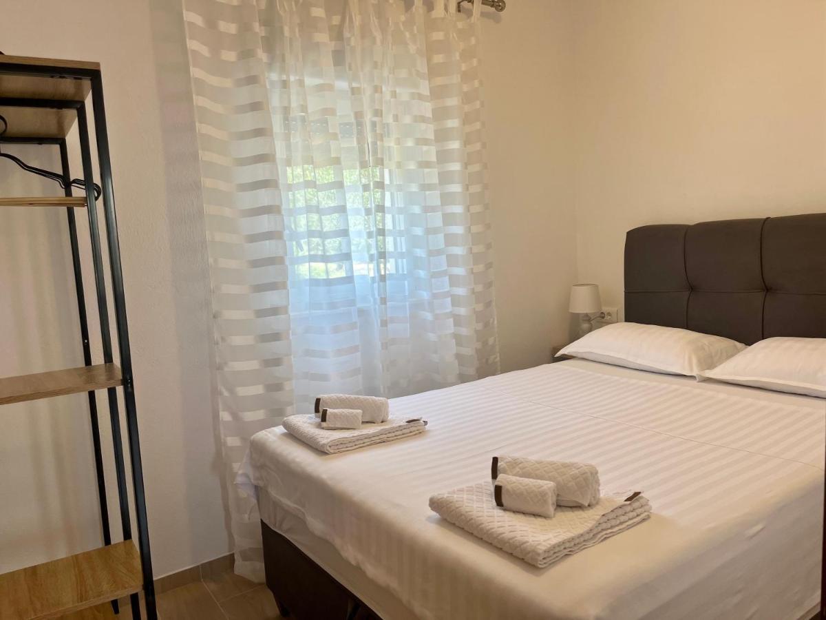Apartments Fortuna Biograd Na Moru Exterior foto